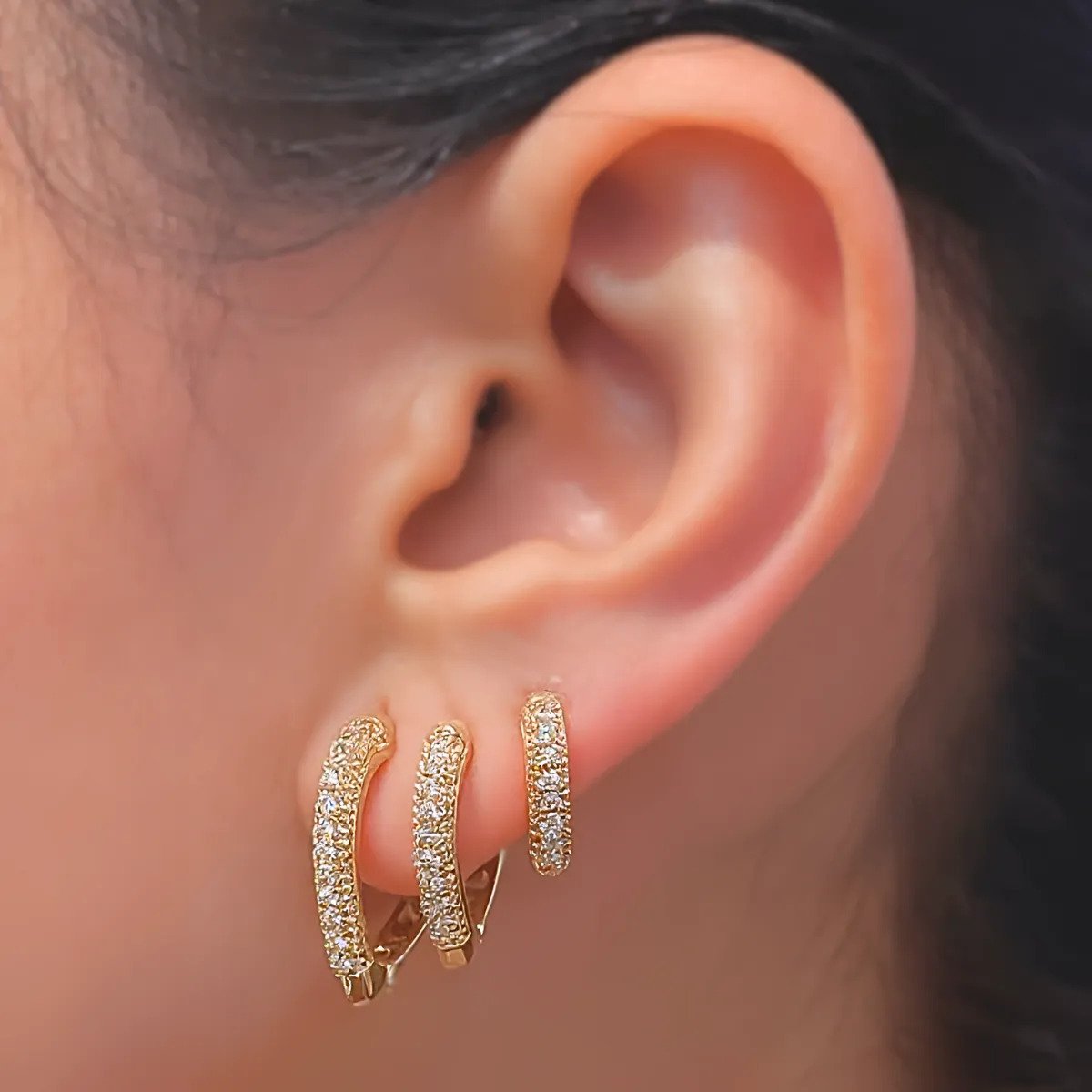 Kit Trio de Argolas CoraÃ§Ã£o JÃº Folheados - Kit 3 Pares Brincos Banhado Ouro 18k Cravejado ZircÃ´nia Mix de Furos P M 