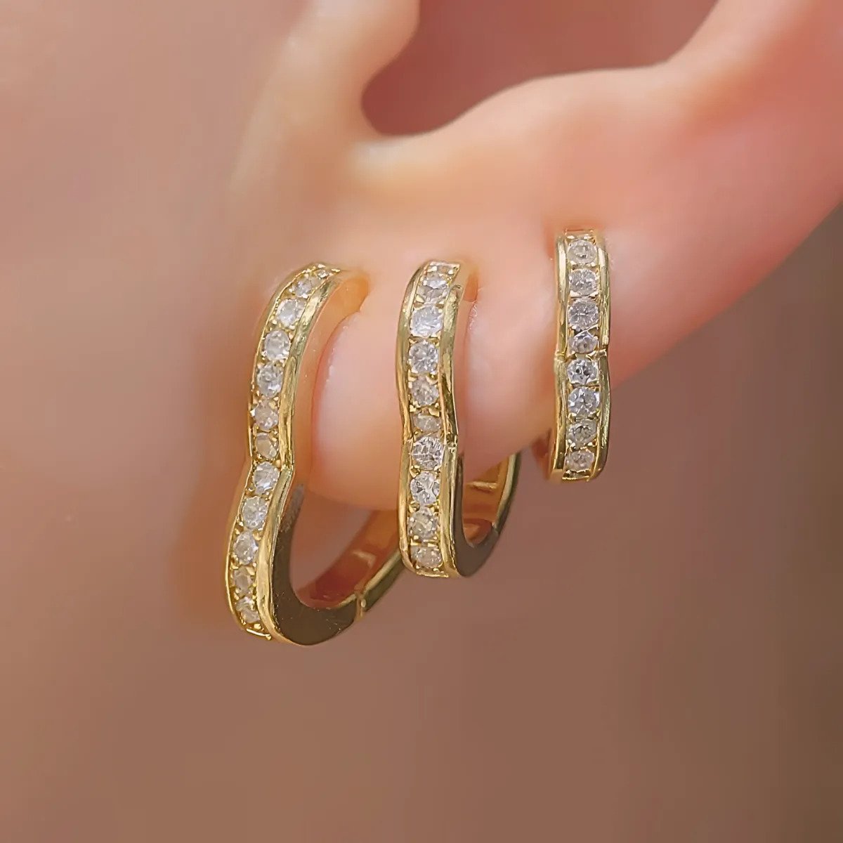 Trio de Brincos Argolas Coração Zircônias Banhadas Ouro 18k